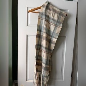 Banana Republic Scarf - partial cashmere